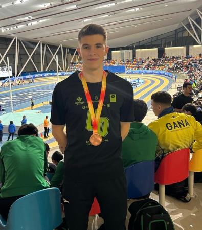 Image Rubén Naya se cuelga el bronce en el Nacional Sub 23